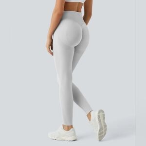 NWT Halara Seamless Flow High Waisted Booty Scrunch Leggings Size L